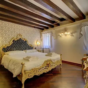 https://terrace-marco-polo.hotelinveneto.com