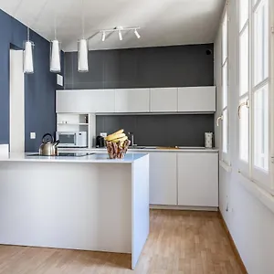 https://officina7.emilia-romagnahotels.net
